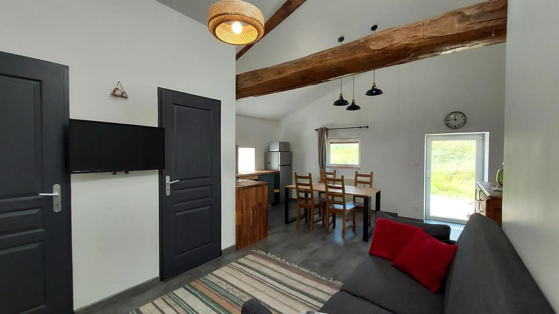 Holiday home Gite Le Grenier De L'Oasis De Chamousset Brullioles France